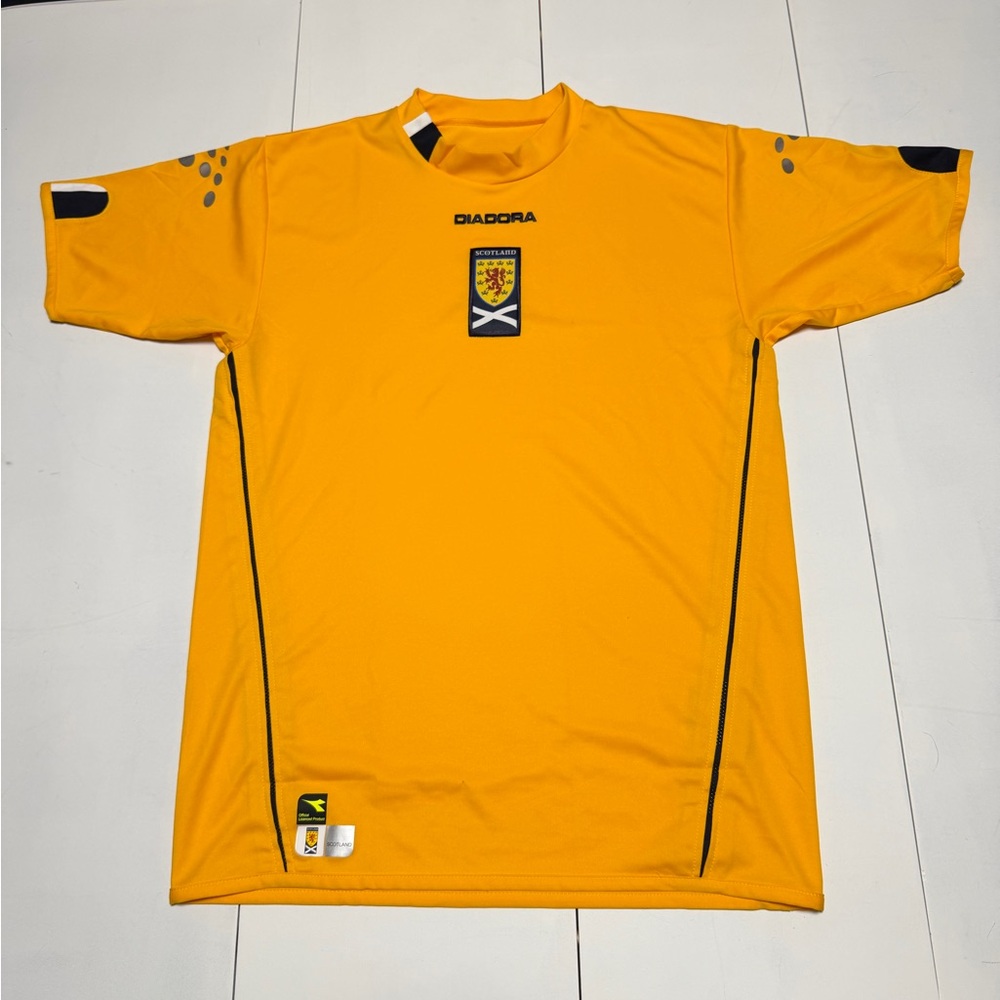Scotland 2004-2006 3rd football jersey
